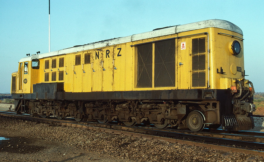 NRZ class DE3 1-Co-Co-1 no. 1305 at Beit Bridge, Zimbabwe