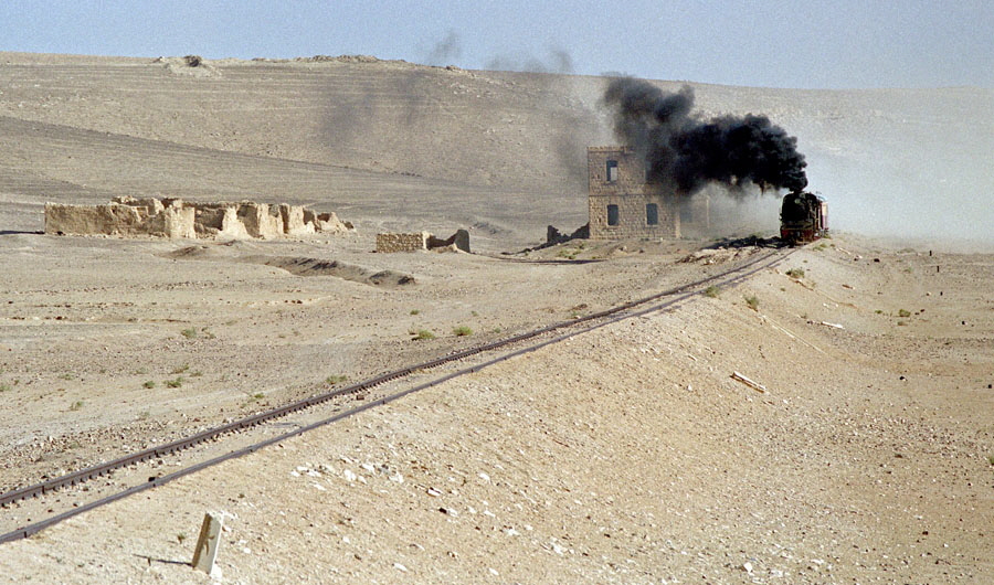 Steam locomotive 51 & train pass Sawaka, heading north from Qatrana to Amman, Hedjaz Railway, Jordan