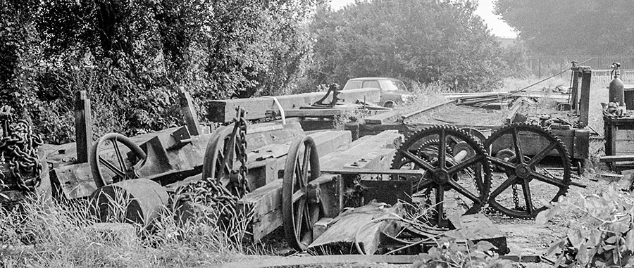 Dismantled lifiting bridge 1973