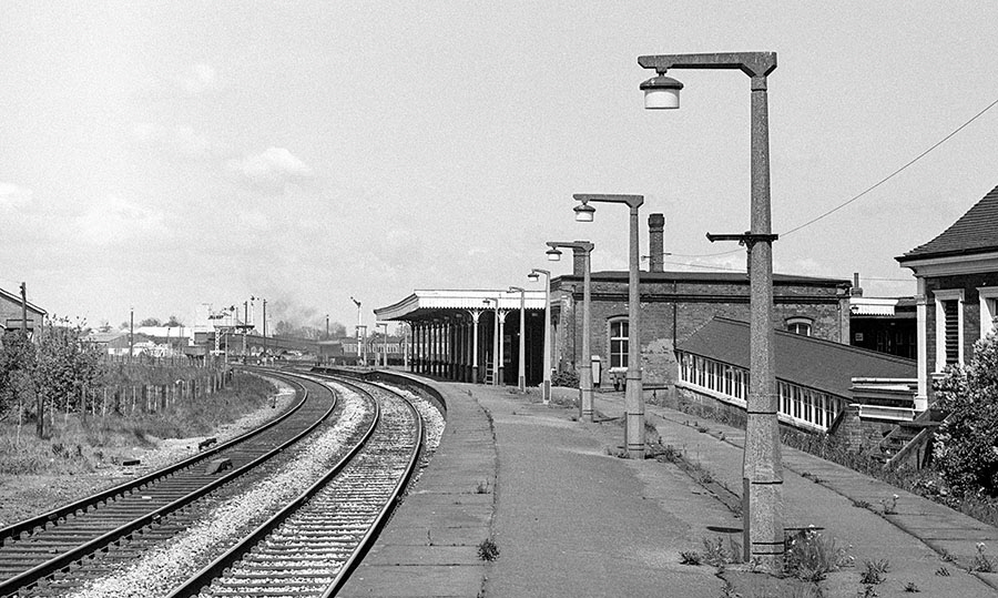 Northampton platform at Market Harborough Northampton platform at Market Harborough
