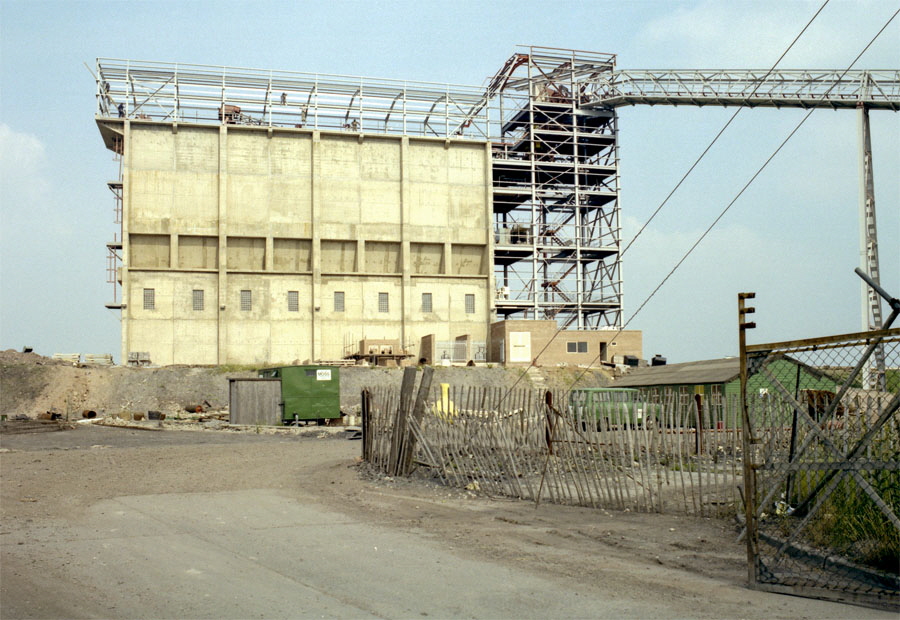 The rapid coal loader under construction at Bagworth, Leicestershire