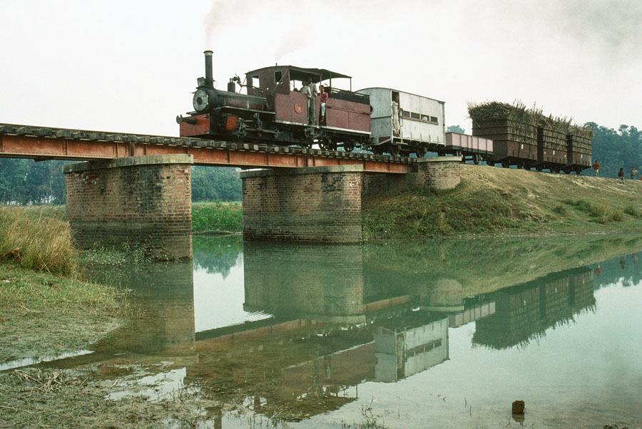 2 feet 6 inches gauge, steam locomotive, 0-6-0 no. 52, built by Hudswell Clarke in 1922, at Saraya Sugar Mills, India, 28th December 1993