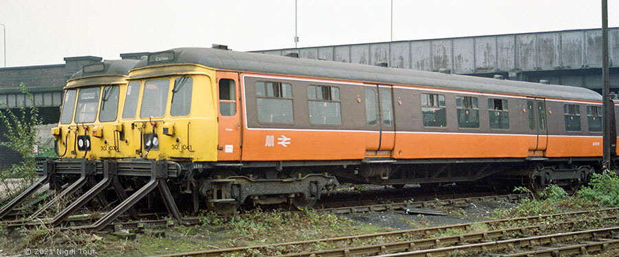 Class 303 emu