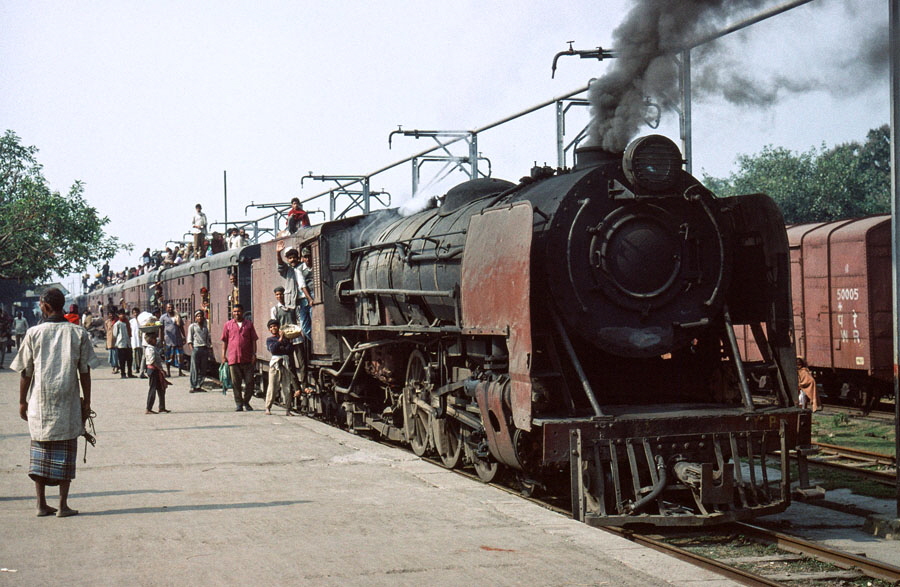 Metre gauge steam locomotives class YP 4-6-2 with a passenger train at Mansi Junction station, India, 30th December 1993